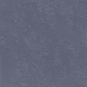 Linoleum gulv i fliseformat. Slitesterkt, antibakteriellt gulv til alle tørre rom. Marmorert mønster.