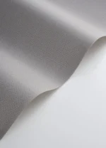 Herring Flow tapet fra Casadeco, som gir en rolig og nesten ensfarget effekt på avstand, men avslører fine detaljer på nært hold