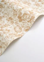 Casadeco Celestine blomstertapet skaper en herskapelig og lun atmosfære.