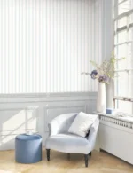 Klassisk stripete tapet fra Casadeco Rayure med vertikale linjer i et tidløst og elegant design