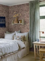 Fenix tapet fra Boråstapeter. Mønster er inspirert av asiatisk botanikk.