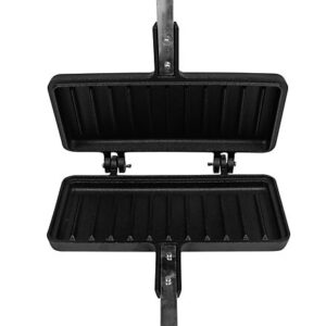 Espegard toastjern i sort støpejern med langt stålskaft og håndtak i tre