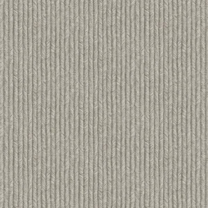 Riviera Maison fibertapet fra Storeys, med et tett, vertikalt mønster av fine striper i en lys beige nyanse som danner en taktil tekstilstruktur.